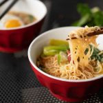 Mitos Atau Fakta? Kenapa Harus Buang Air Rebusan Mi Instan!