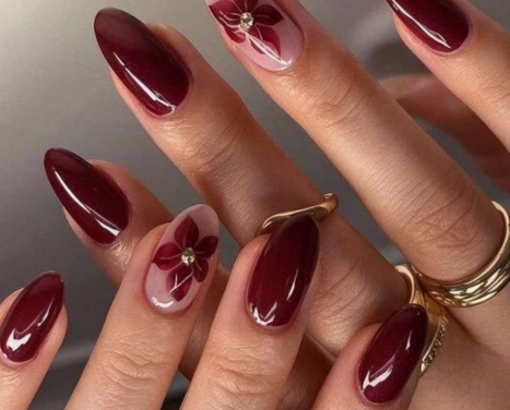 Tampil Elegan Dengan Trend Nail Art Maroon Mewah