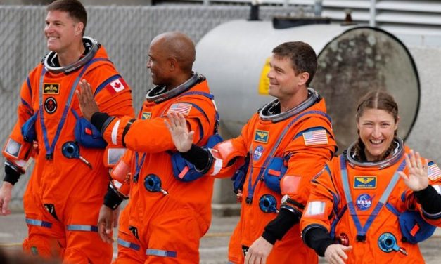 Astronaut Artemis 2 Di Bikin Bingung Saat Microsoft Outlook Error