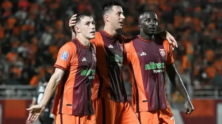 Borneo FC Buru Puncak Klasemen: Berjuang Sampai Akhir