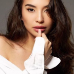 Perjalanan Baru Manohara: Dari Selebriti Ke Aktivis Satwa Liar