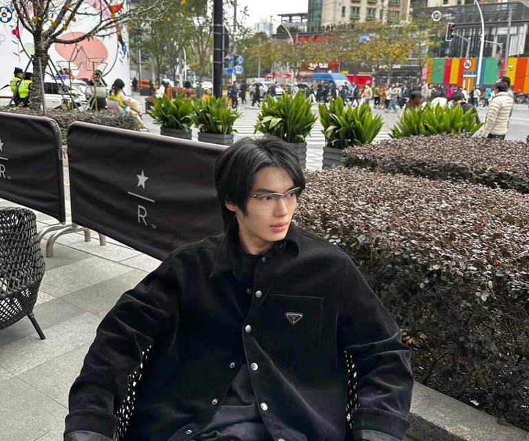 Edgy Dan Maskulin! Ini Rahasia Outfit Winter Ala Win Metawin