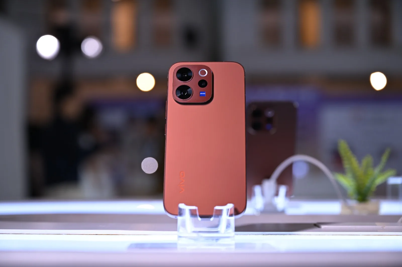 Bongkar Spesifikasi Vivo V70, Smartphone Stylish & Performa Top