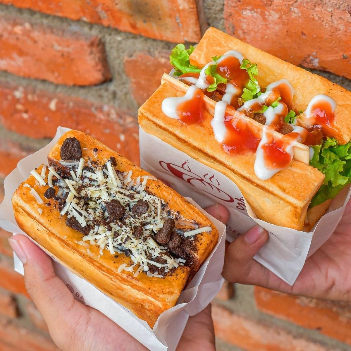Kuliner Ropang: Roti Panggang Kekinian Yang Bikin Nagih