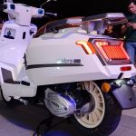 W Moto Velora 150 2026 Tampil Mewah, Desain Klasik Ala Vespa!