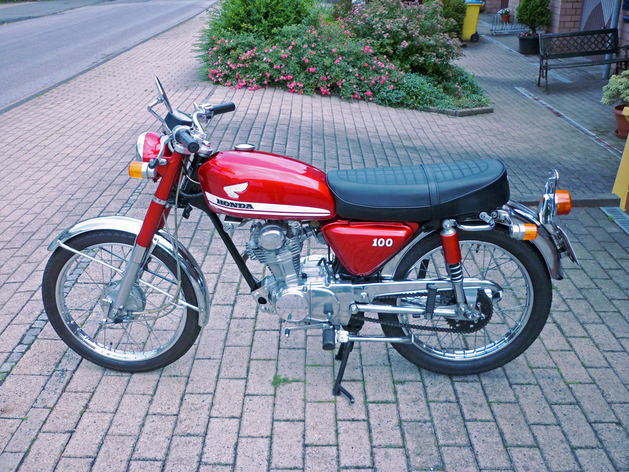 Bukan Sekadar Jadul! Honda CB100 Tetap Gahar Di Era Modern